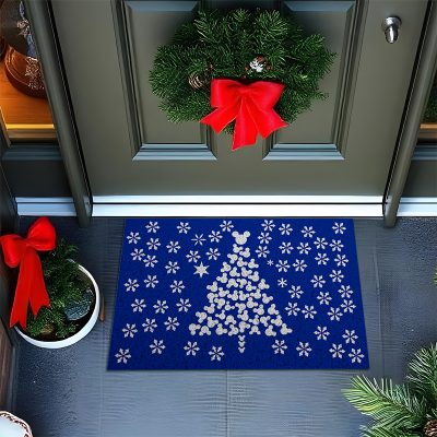 20CA010145 -Tapete De Porta Capacho Divertido Árvore Natal Mickey Mockup Fundo Azul Mockup